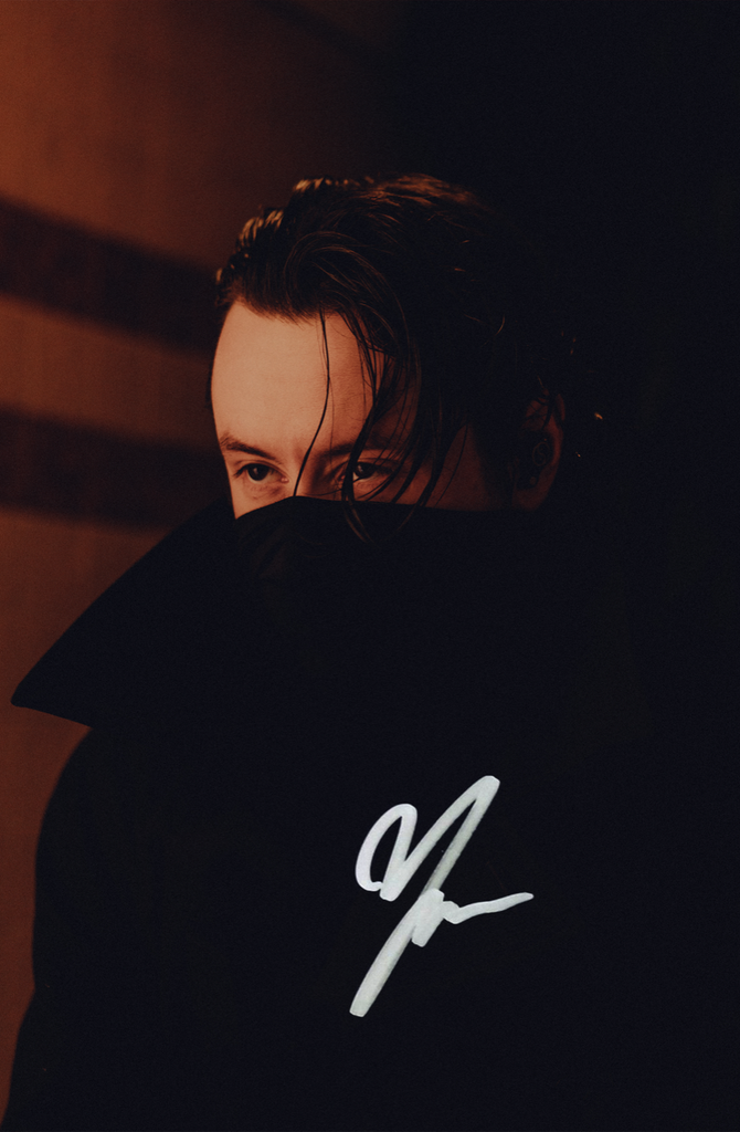 BAD OMENS CONCRETE JUNGLE #1 NOAH SEBASTIAN SIGNED 1:100 VAR