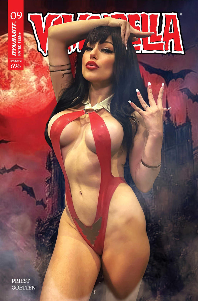 COSPLAY RACHEL HOLLON